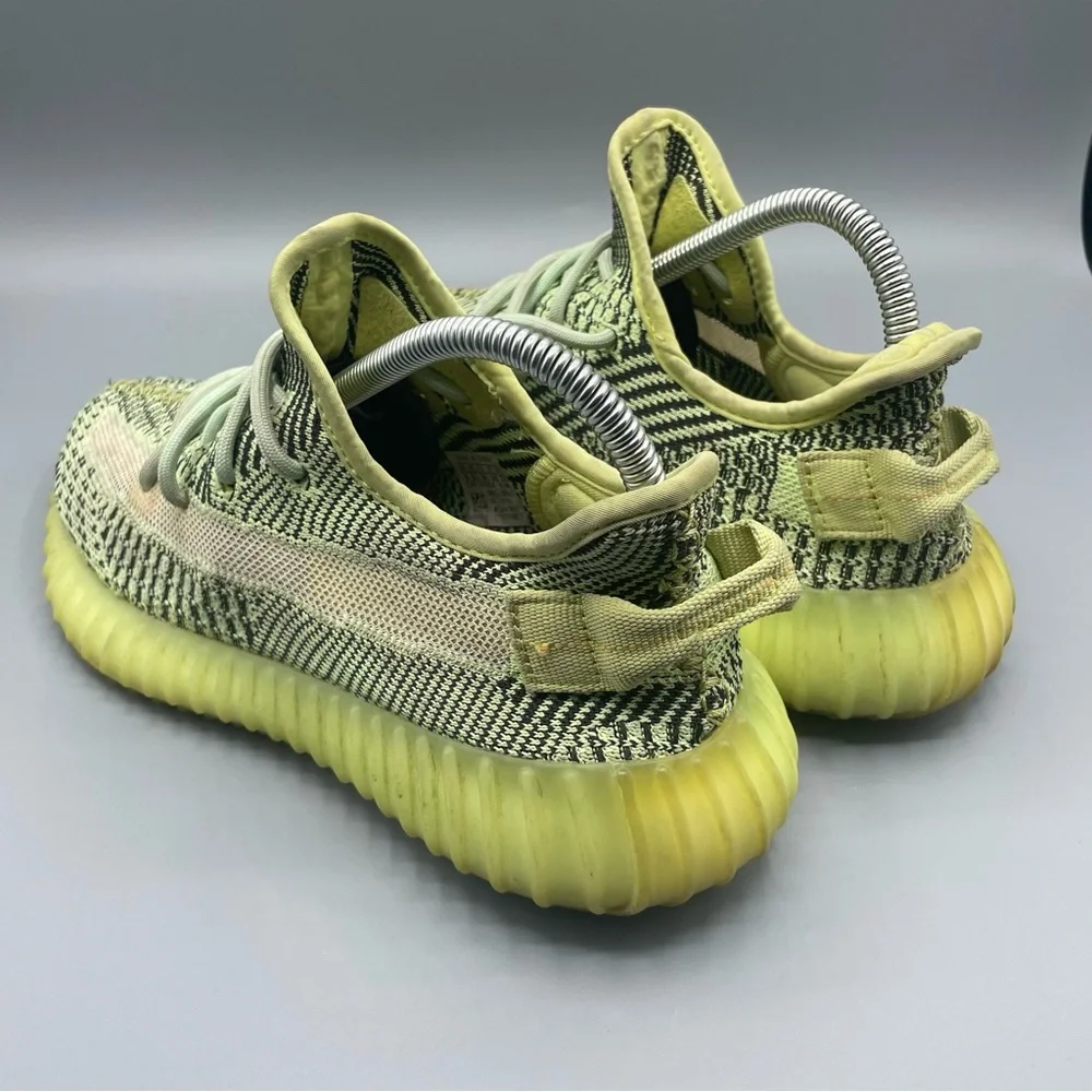 adidas Yeezy‎ Boost 350 V2 Yeezreel